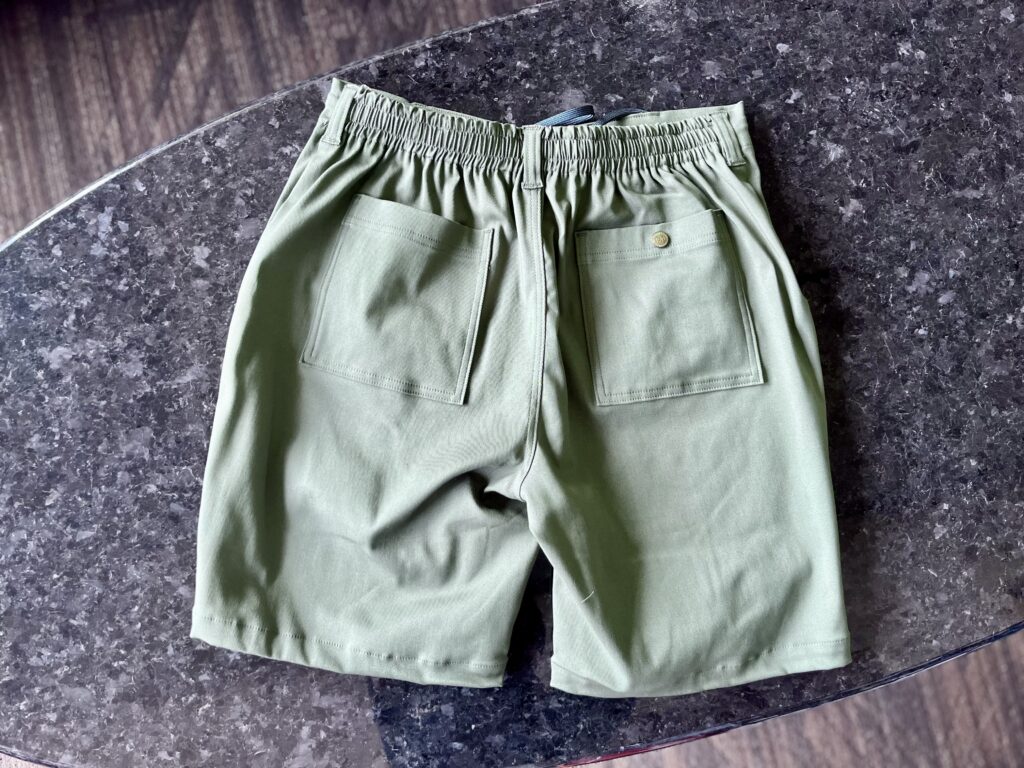 Ocean Pacific/オーシャンパシフィック ゴルフショーツオリーブの後ろです。
