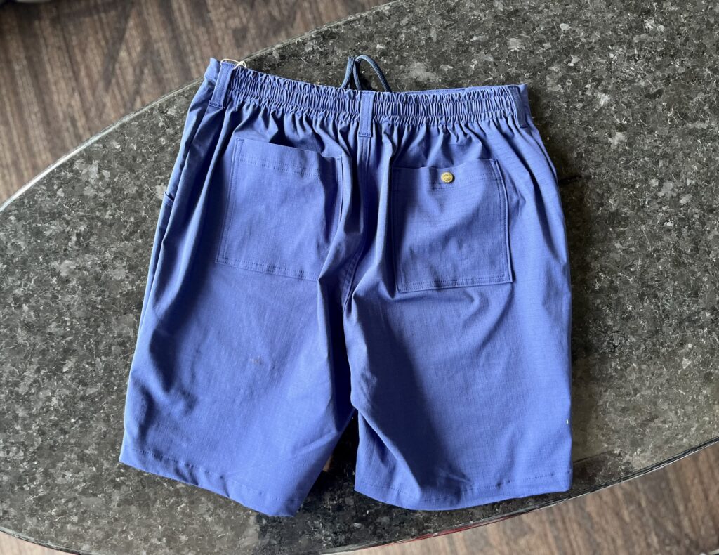Ocean Pacific/オーシャンパシフィック ゴルフショーツネイビーの後ろです。