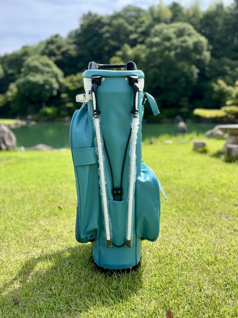 スタンド式です。