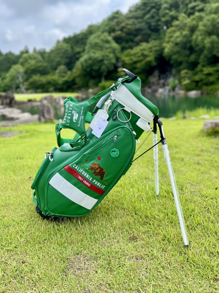 イエローロブスターキャディバッグダーナポイントグリーンです。