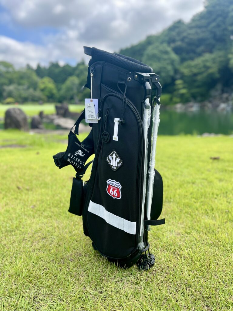 スタンド式ですが、しっかりと自立します。
