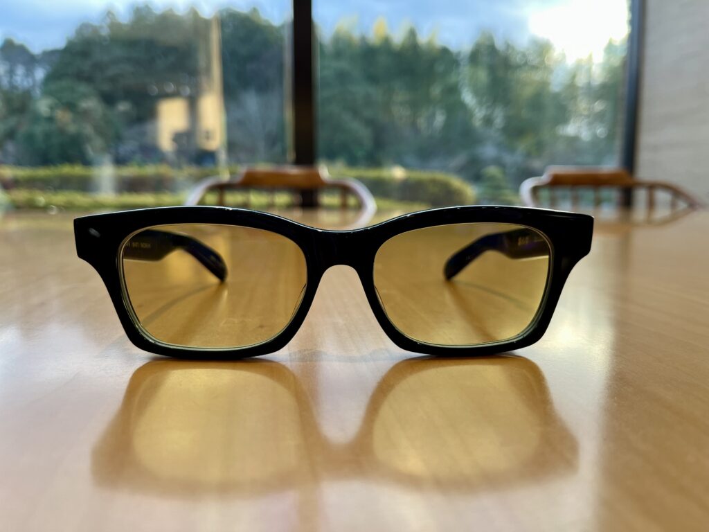 これかけたら絶対かっこいいですよね。