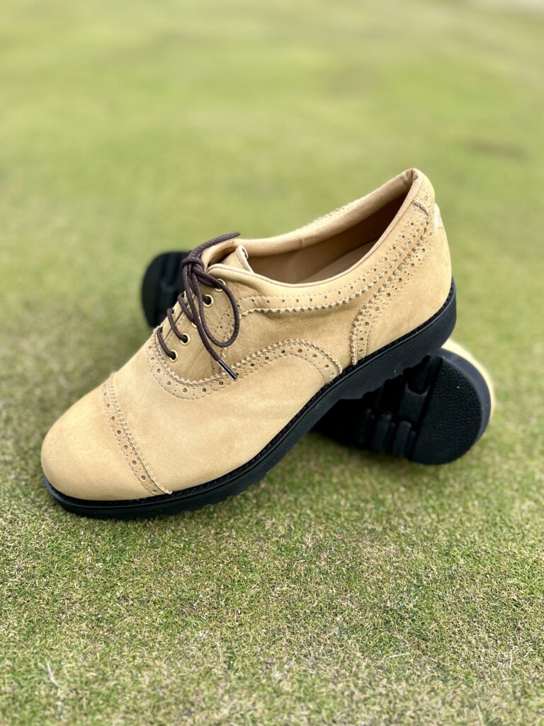 Classic Proオールヌバックベージュです。