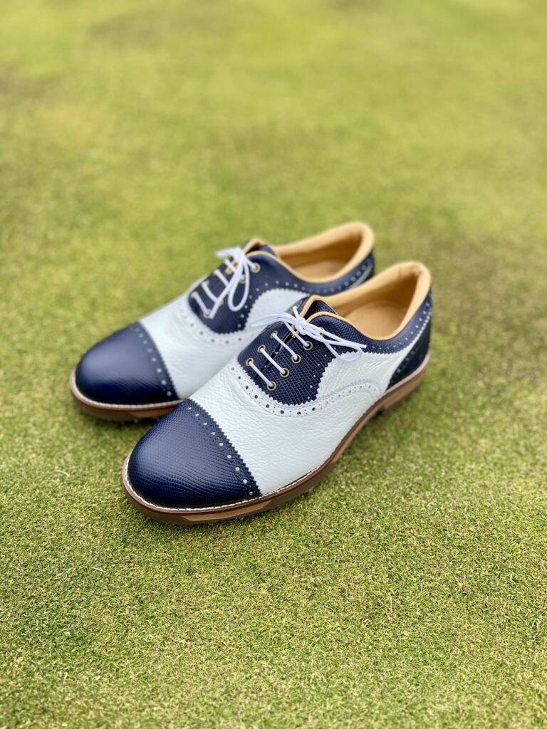 ストレートチップのクラシックタイプです。