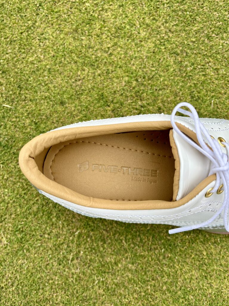 インソールにはFive Threeの刻印が入っております。