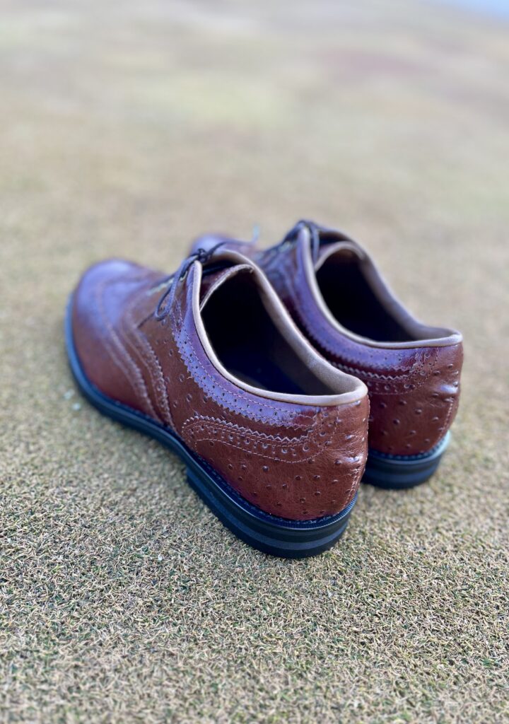 後ろから見てもシブいです。