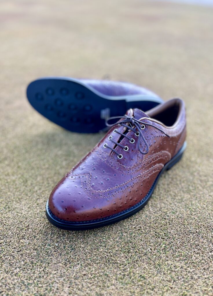 これはなんとビジネスシューズなのです。