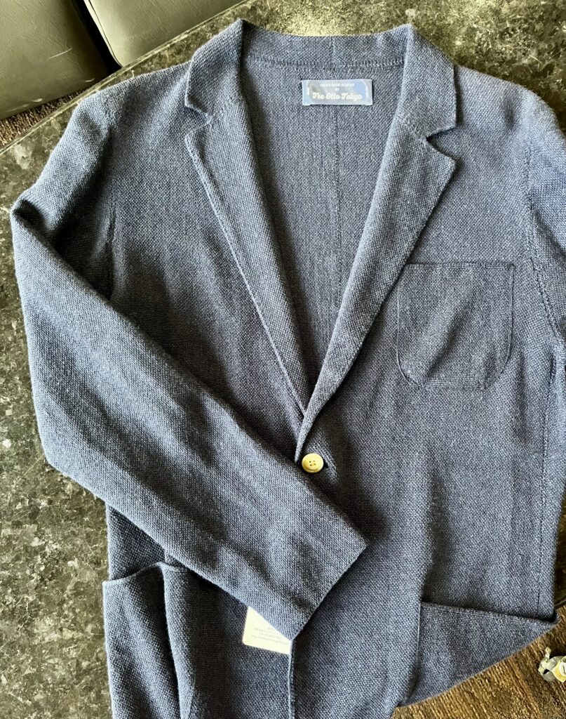 TRE OTTOジャケットSSモデル　ネイビーでございます。