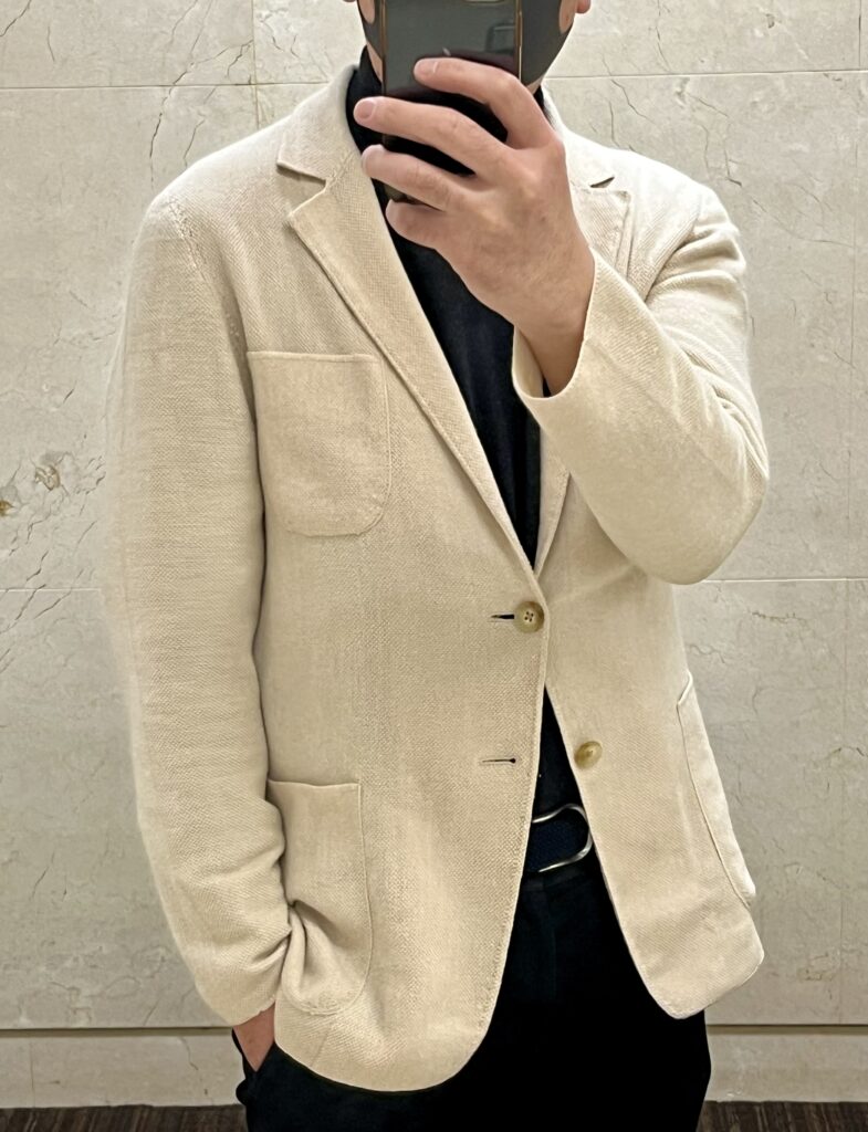 とても着心地の良いジャケットでございます。