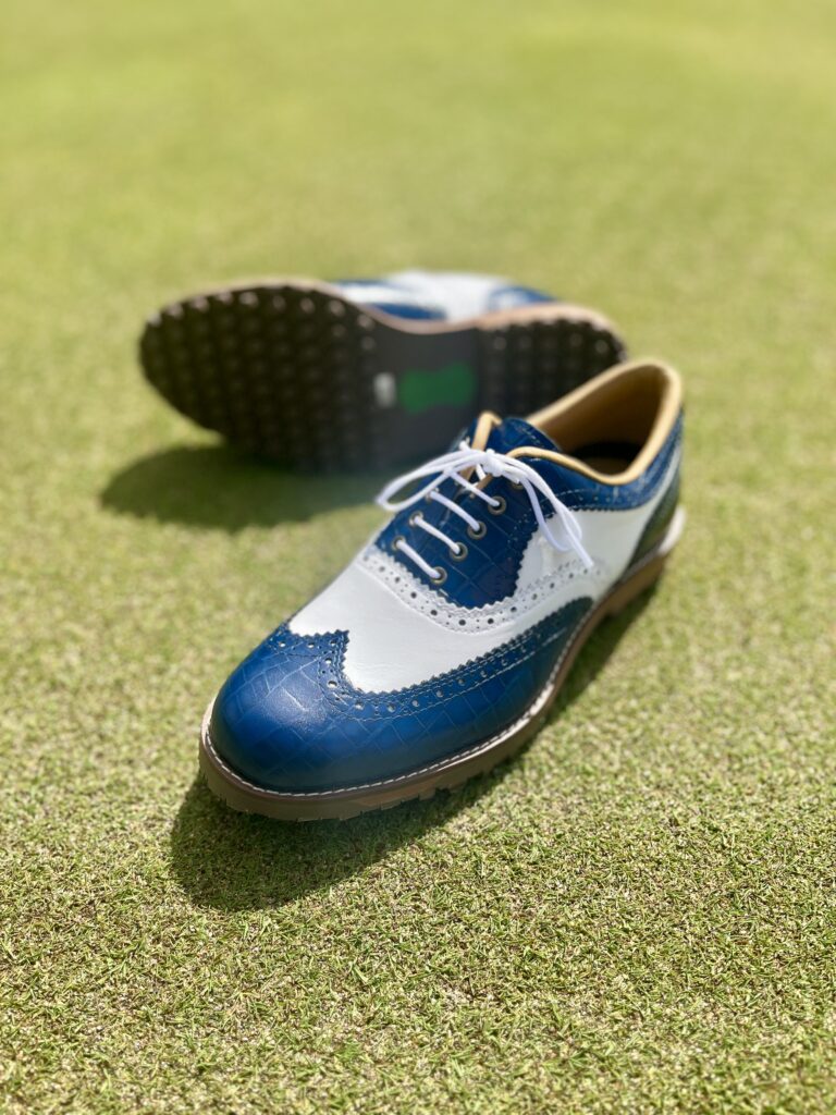 クラシックでおしゃれなゴルフシューズはいかがですか！