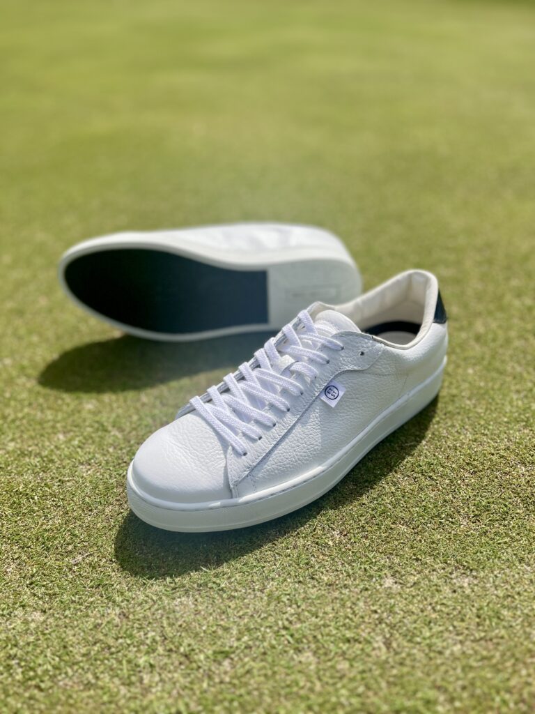 カラーオーダーですので世界で１足のオリジナルスニーカーができますよ！